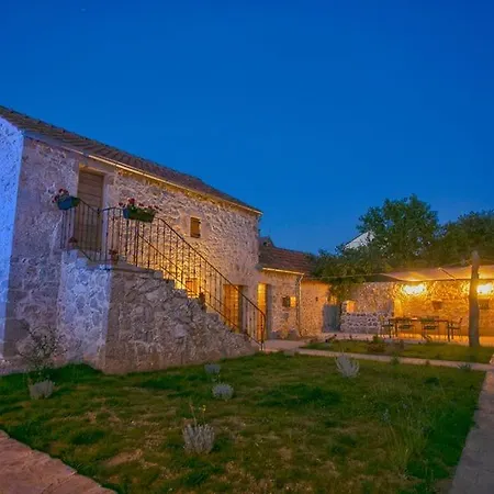 Heritage House Vrime - Stone House With Heated Pool *