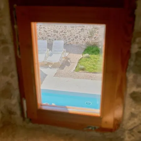 וילה Heritage House Vrime - Stone House With Heated Pool *