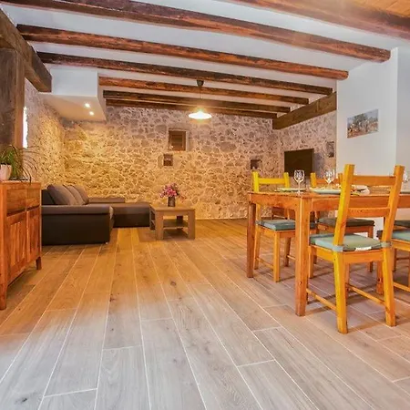 Villa Heritage House Vrime - Stone House With Heated Pool Velika Cista (Sibenik-Knin)