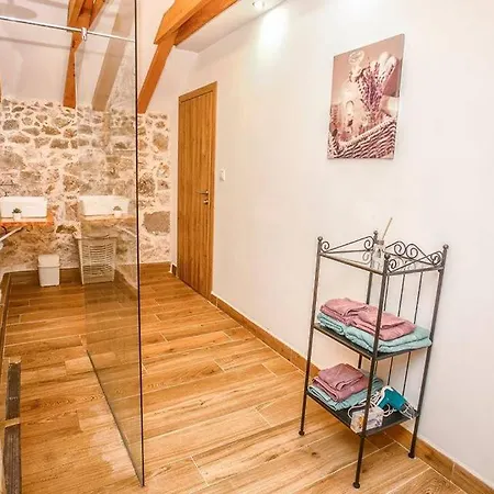 Heritage House Vrime - Stone House With Heated Pool