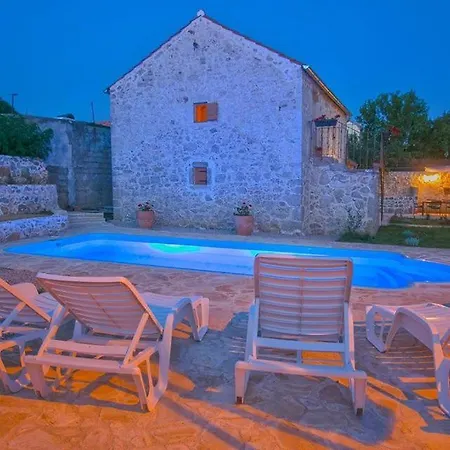 ヴィラ Heritage House Vrime - Stone House With Heated Pool *