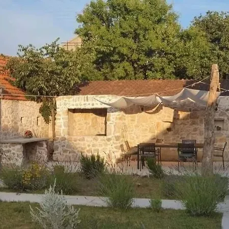 Heritage House Vrime - Stone House With Heated Pool Velika Cista (Sibenik-Knin)