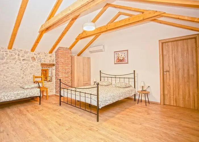 Heritage House Vrime - Stone House With Heated Pool *