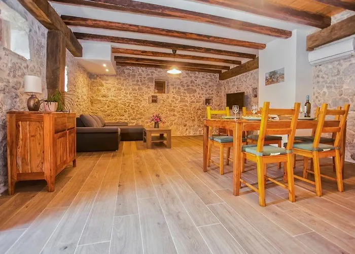 Villa Heritage House Vrime - Stone House With Heated Pool Velika Cista (Sibenik-Knin)