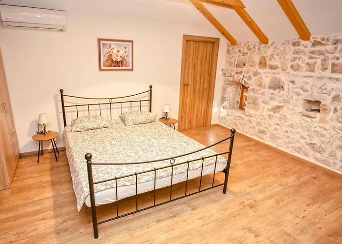 Heritage House Vrime - Stone House With Heated Pool Villa *