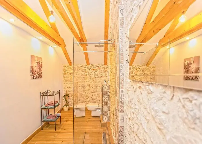 Heritage House Vrime - Stone House With Heated Pool * Velika Cista (Sibenik-Knin)