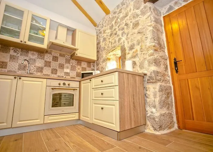 Villa Heritage House Vrime - Stone House With Heated Pool Velika Cista (Sibenik-Knin)